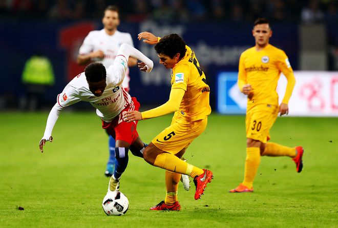 厄瓜多尔升龙国手表现出众，收获羽毛球金牌的简单介绍