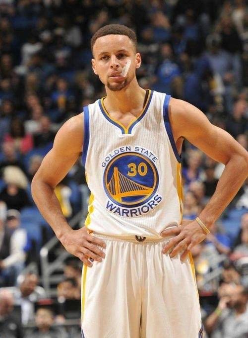 爱游戏-包含猛龙后防线失守，惨遭逆转再次输球的词条