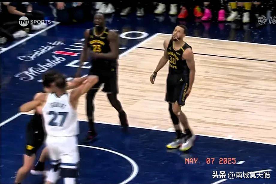 包含勇士苦战不敌奇才，库里伤退令人揪心的词条