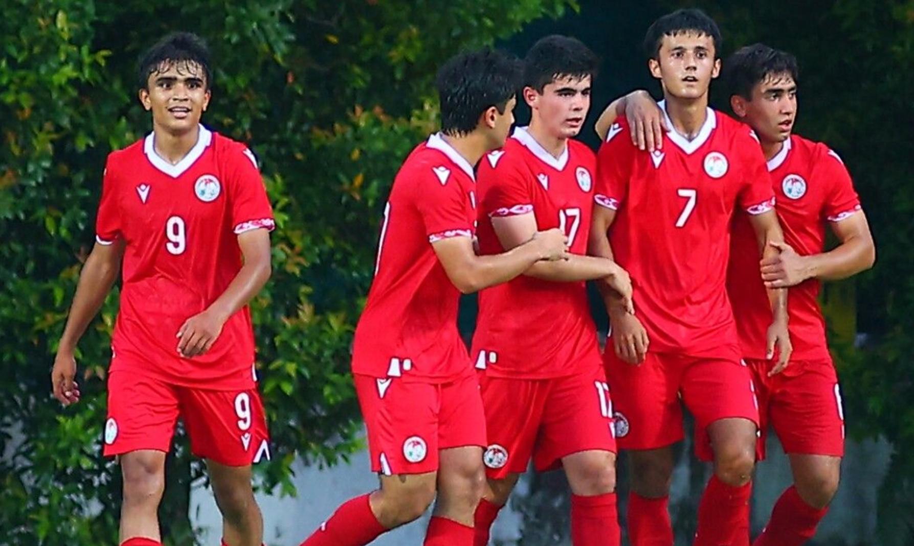 爱游戏登录-球队在比赛中披荆斩棘，终夺得胜利果实