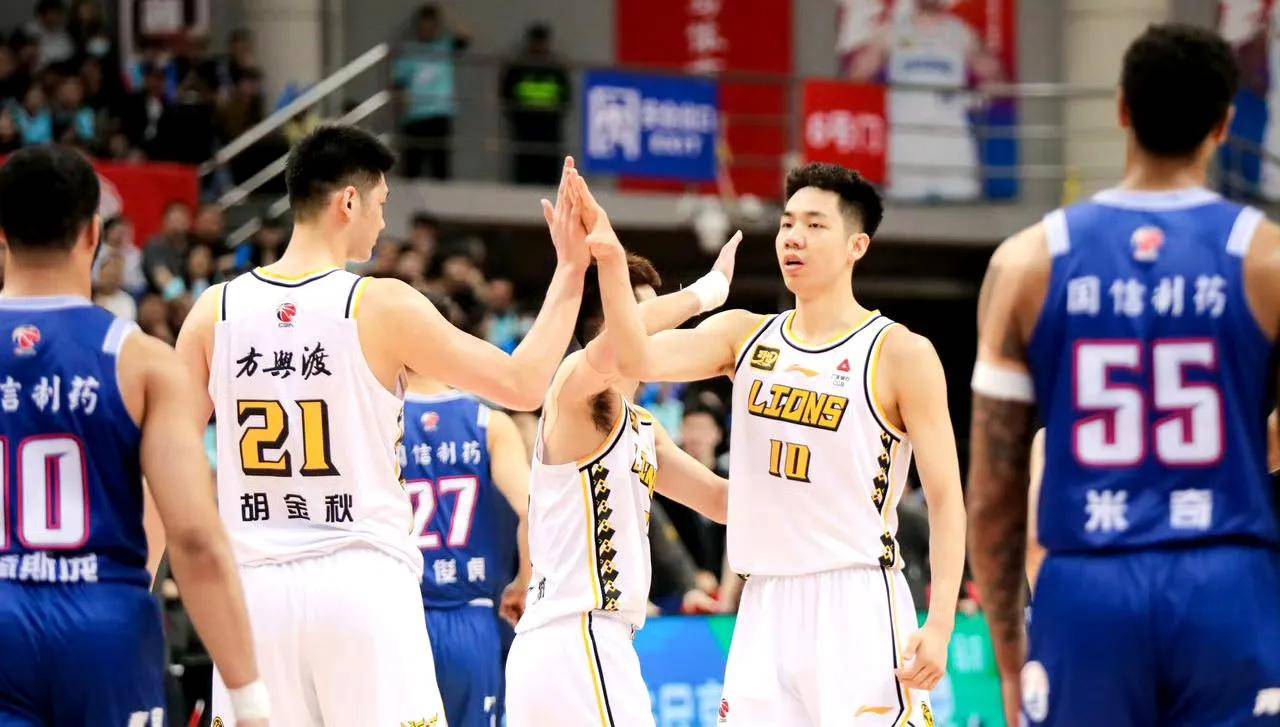 爱游戏官网入口-广厦男篮团队合作，获胜在望的简单介绍