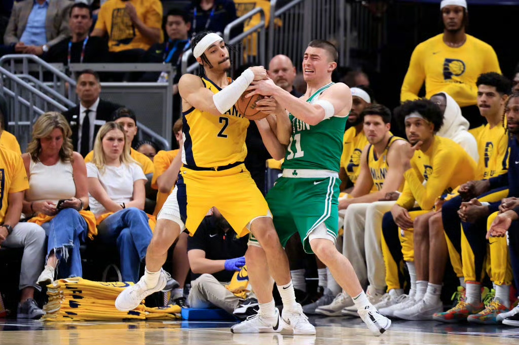 爱游戏入口-贵州男篮横扫对手，引发热议