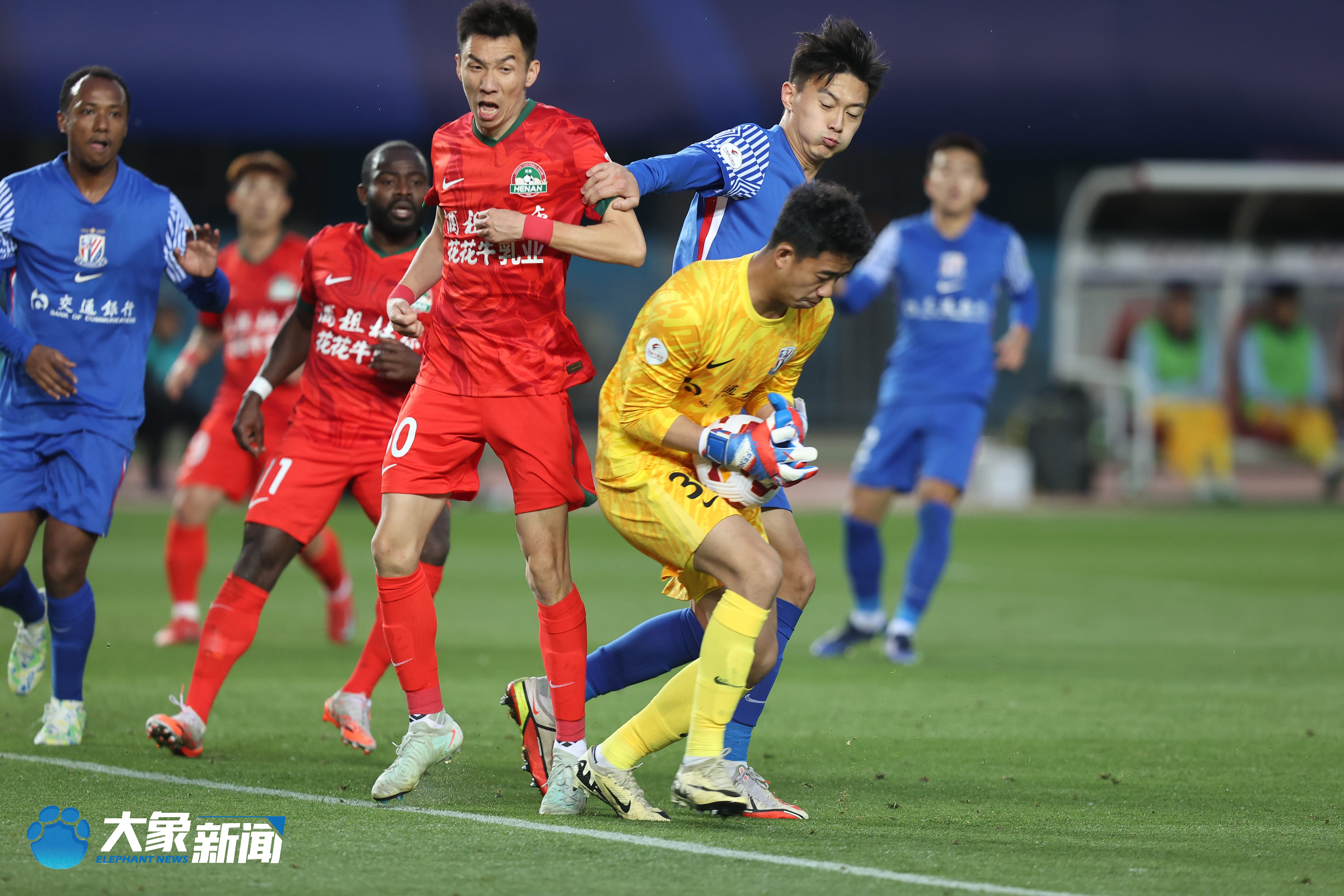 包含河南建业主场告捷，球队士气飙升备战下一场的词条