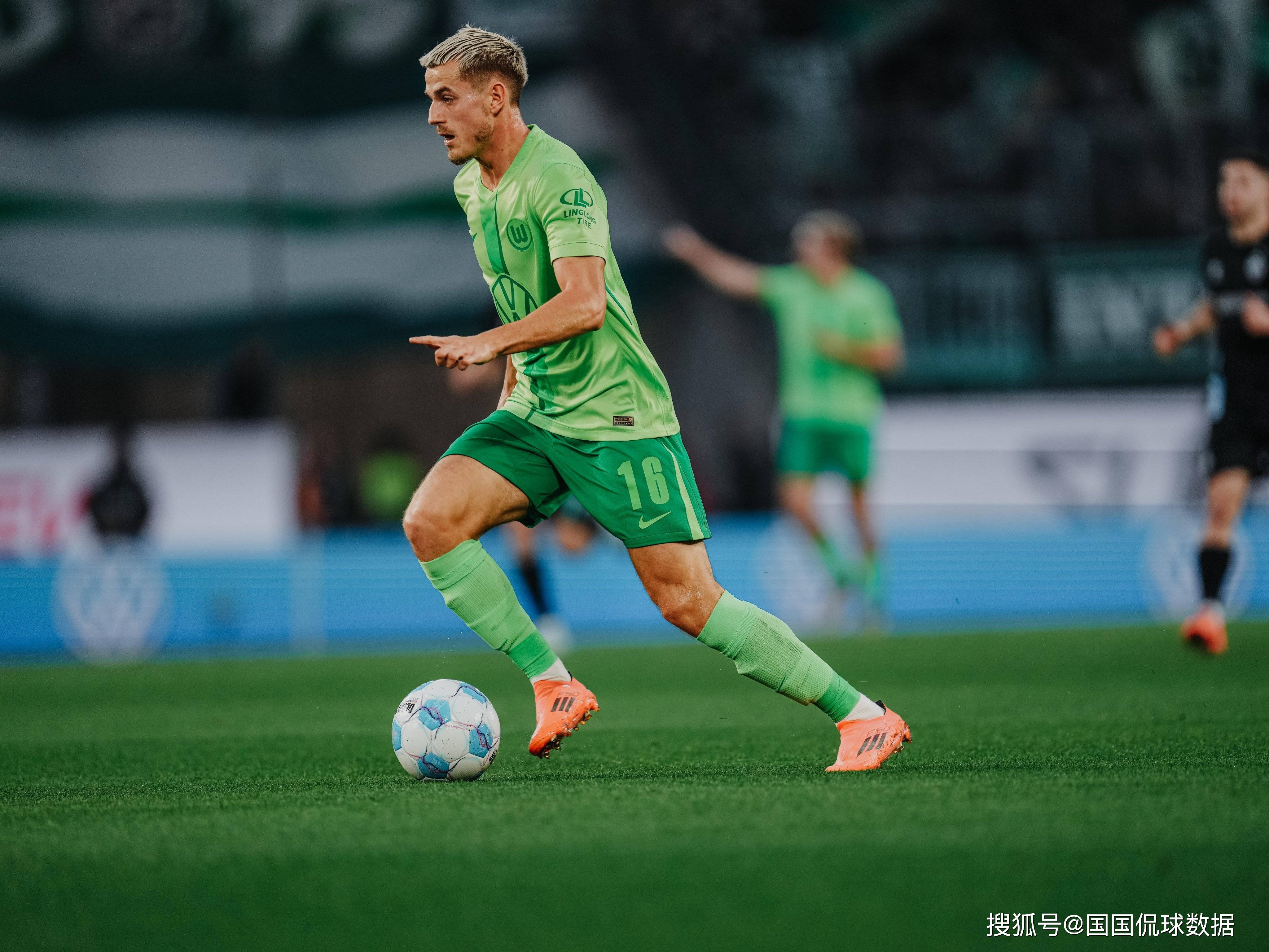 关于沃尔夫斯堡主场失利受挫，急需调整战术的信息