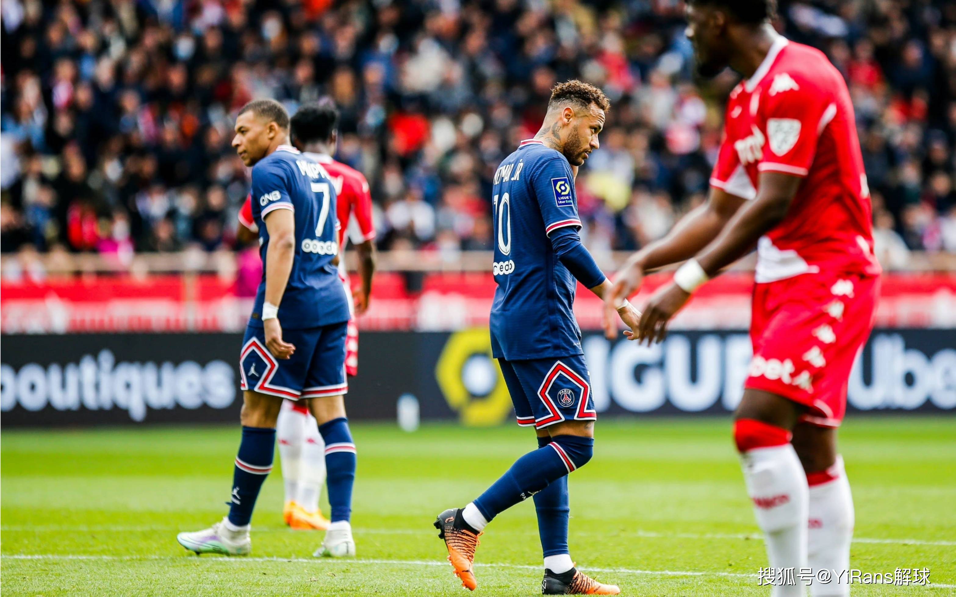 摩纳哥队在最近的比赛中迅速击败对手